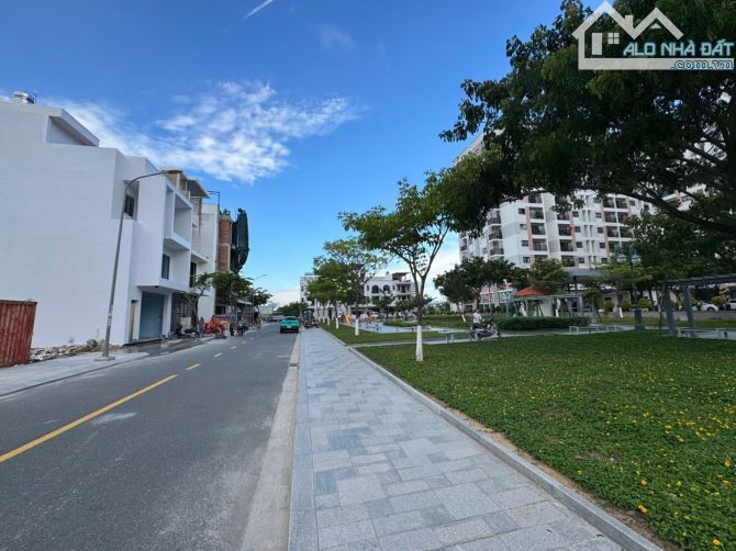 Bán lô góc view công viên VCN Phước Long 2 đường A2 hàng hiếm - 3