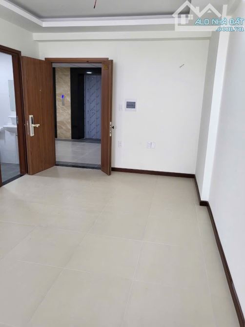 Bán gấp căn hộ chung cư Hoà Bình - IRIS TOWER, TP. Thuận An, Bình Dương - TP. HCM - 3