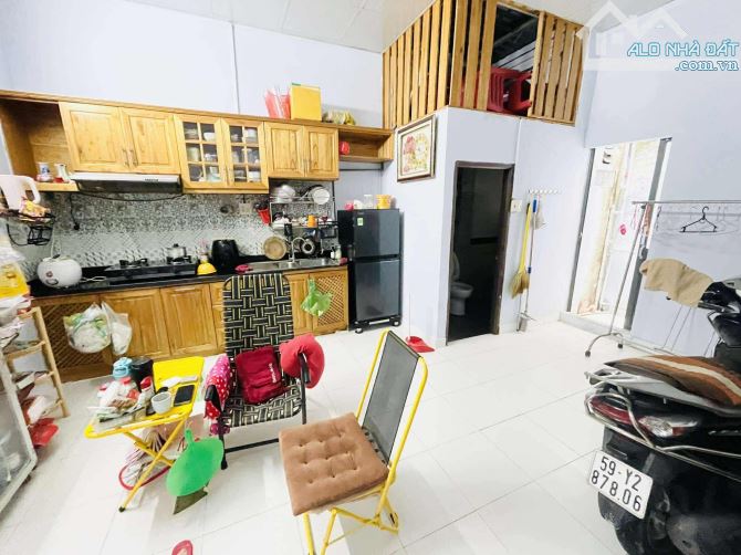 Bán nhà đẹp 4.5m x 11m vào ở ngay.Huỳnh Tấn Phát,Quận 7.Giá 3.3 tỷ. - 3
