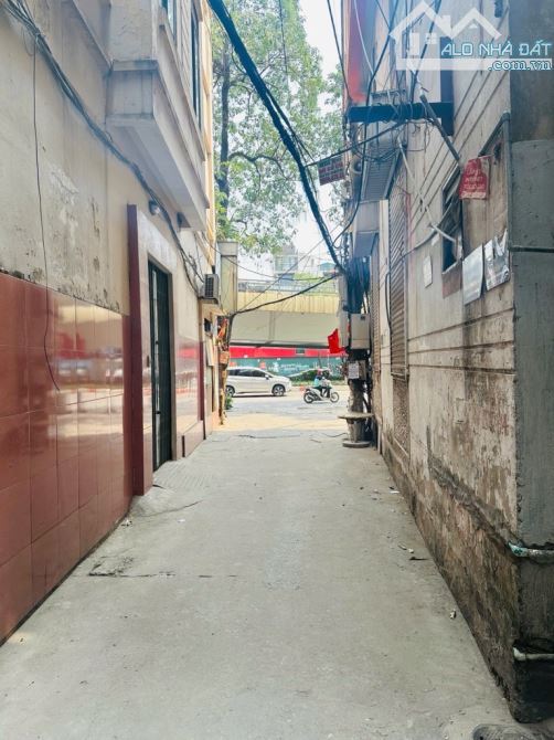 BÁN NHÀ PHÂN LÔ KHU VÍP CẦU GIẤY. NGÕ RỘNG, THÔNG, Ô TÔ ĐỖ CÁCH 10m.  KINH DOANH THUẬN LỢI - 3
