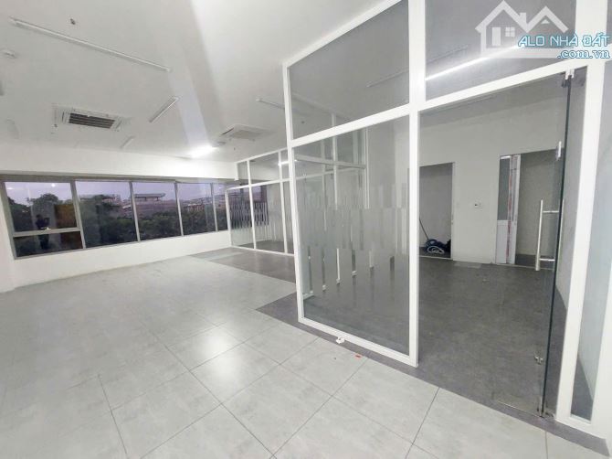 Cho thuê Shophouse Rose Sairmi Vị trí đắc địa – căn góc Diện tích: 10m x 11m - 3