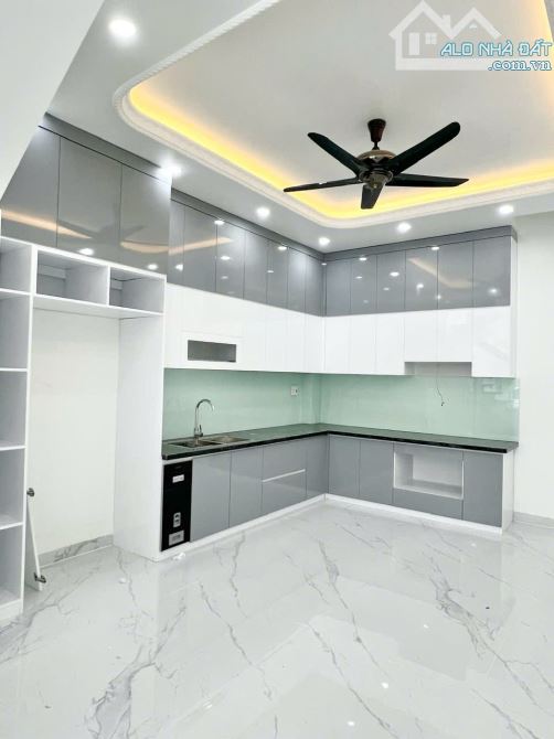 Cần bán nhà 4 tầng hoàn thiện mới tinh tại Him Lam Hùng Vương Hồng Bàng. - 3