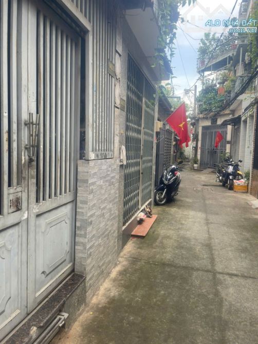 Nhà HÀNG XÓM EMART - Phan Huy Ích, Gò Vấp, 2 Tầng - 2PN,2WC - DT 50m2, Hơn 4 tỷ - 3