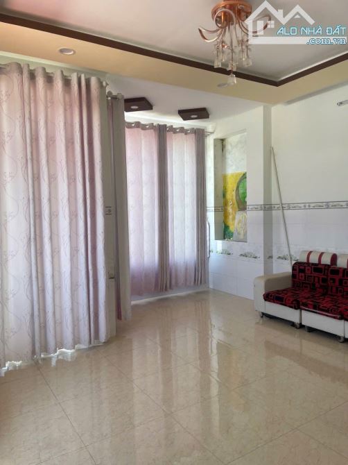 💝BÁN NHÀ 3 TẦNG, VĨNH HÒA CŨ.BẮC NHA TRANG.Giá 3,4ty đườg 4,3m oto đâu trước nhà ngag 5m - 3
