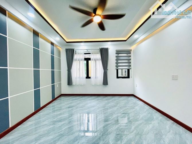 Nhà mới xây xách vali dọn ở liền ngay Trần Phú, Q5 - Giá 5,75tỷ/45m2. Đưởng hẻm 6m - 3