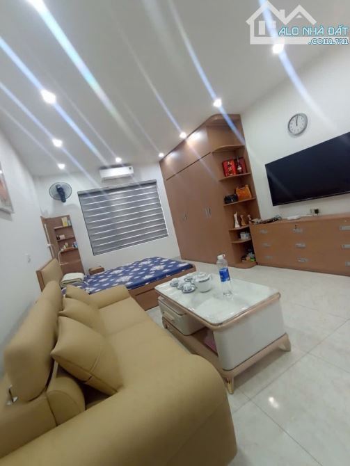 phú minh nhà mới tinh ô tô đỗ cửa - gần ô tô tránh -  trung tâm quận ủy  và các trường học - 3