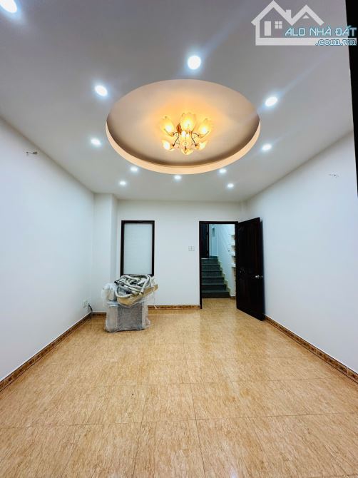 Bán nhà HXH 373/ Lý Thường Kiệt - gần chợ Ông Địa - DT 4.3 x 17 - 4 tầng - giá 11.9 tỷ - 3