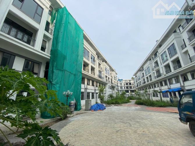 TĐC Trâu Quỳ-Đoàn Quang Dung_BIỆT THỰ LIỀN KỀ - đối diện CÔNG VIÊN GIA LÂM- VIEW Công iên - 3