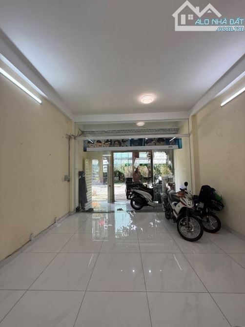 Bán nhà mặt tiền Phường 15 Tân Bình, Gần Phan Huy Ích, 5x18m, 4 tầng, 11.x tỷ - 3