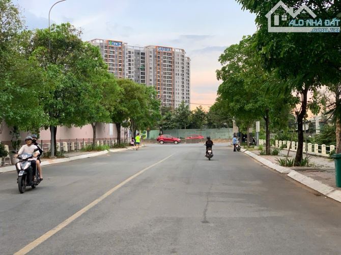 Bán đất nền đường xe hơi Liên Phường, Phú Hữu Q9, 135m2, 6x22.5m, giá 65tr/m2, 8,7 tỷ - 3