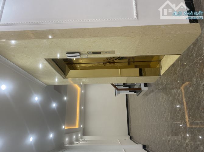 Bán Nhà Riêng tại Lĩnh Nam, 17,6 tỷ, 71m2, 6 tầng, mới xây thang máy, 7PN, giá tốt! - 3