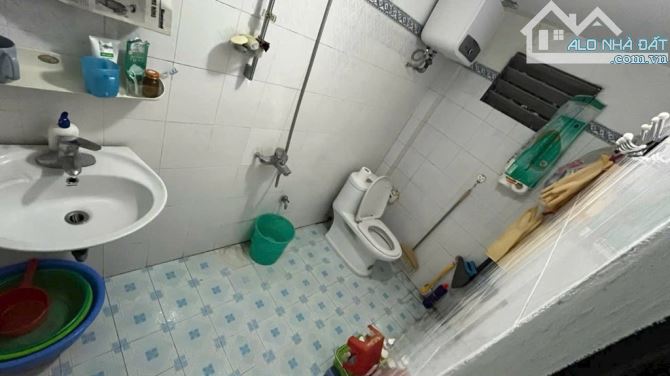HƠN 8 TỶ- 32M*4T-3 NGỦ  ĐẶNG VĂN NGỮ- ĐỐNG ĐA- GẦN HỒ ĐẮC DI- NGÕ THÔNG RỘNG THOÁNG- Ô TÔ - 3