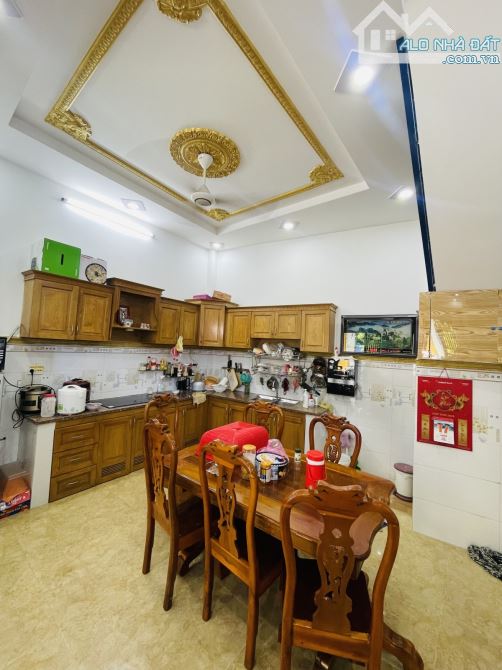 NHÀ 3 TẦNG TRẦN THỊ HÈ Q12 - DT65m2 HẺM OTO TẢI GIÁ 5T4 - 3