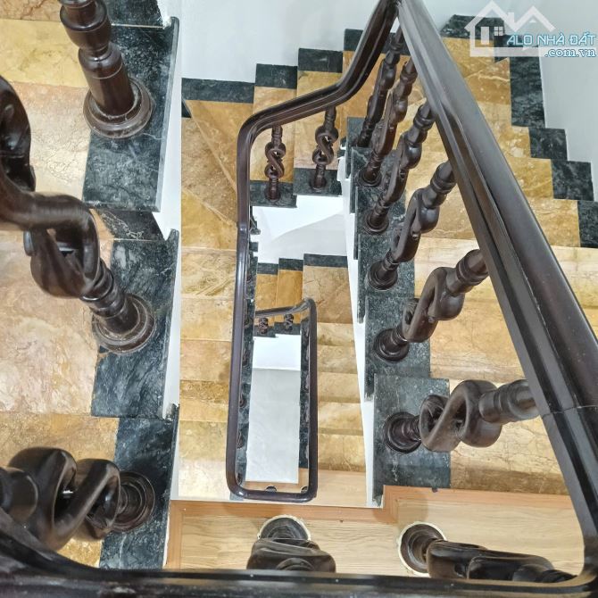 ngõ 132 Nguyễn Đổng Chi, dân xây 5 tầng 42m2, nhà mới đẹp, nở hậu, ô tô vào nhà, 13.5 tỷ - 3
