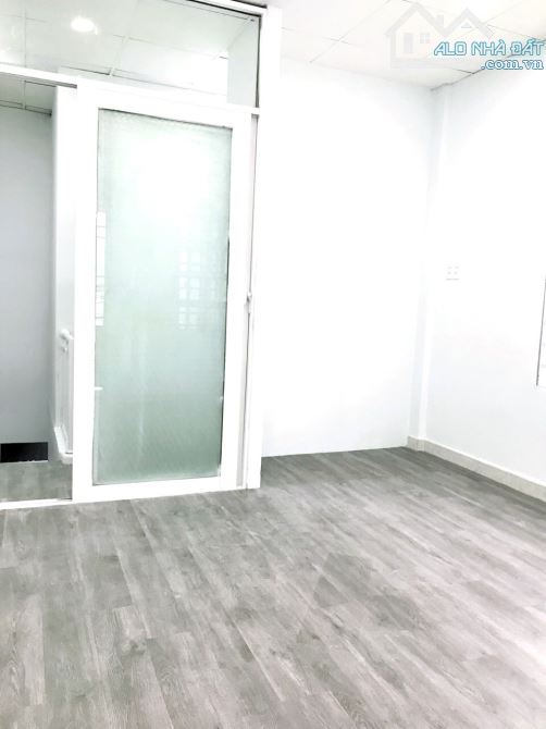 TRUNG TÂM Q10 XE HƠI TỚI NHÀ - 44M2 - CHỈ 100M RA MẶT TIỀN CMT8 CHỈ 7.2 TỶ TL - 3
