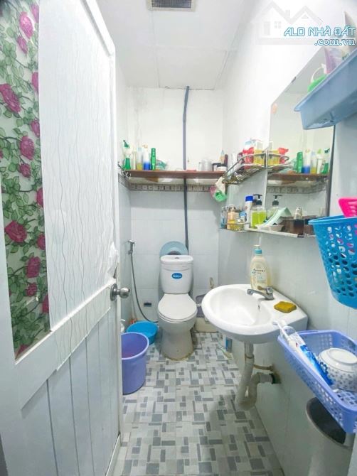 🌹🌹 CHỦ NGỘP CMT8, 40M2, 2 TẦNG, 2 PHÒNG NGỦ, 2 WC. GIÁ: 4,X TỶ🌹🌹 - 3