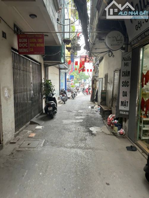 Bán nhà Ngọc khánh 35m2 vị trí đẹp ngõ ba gác thông đủ nội thất 8.5 tỷ - 3
