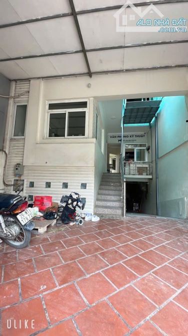Nhà đẹp Cổ Bi, 97M - 6M Tiền – Nhỉnh 10 tỷ, Mặt ngõ to, Ô TÔ, Đầu tư tốt - 3