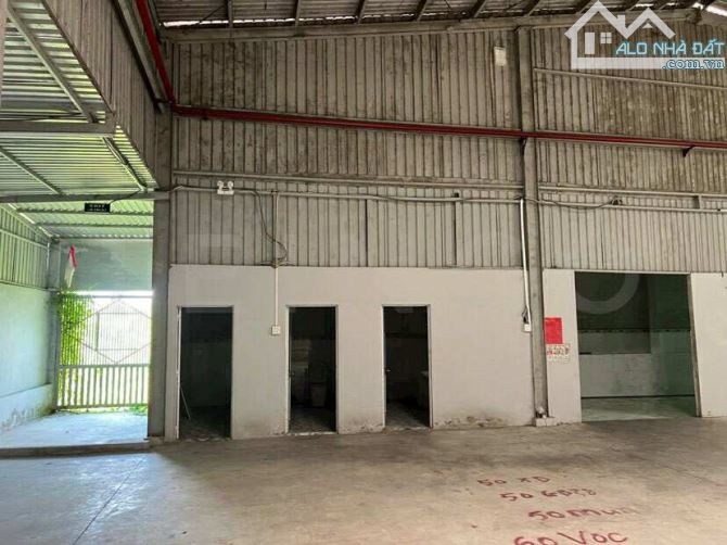 Cho thuê Kho 1.200 m2 mặt tiền Nguyễn Văn Linh có 3 pha - 3
