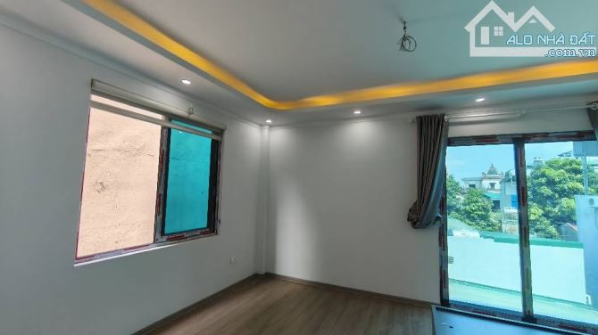BÁN NHÀ Ỷ LA – LÔ GÓC 3 THOÁNG – Ô TÔ CÁCH 15M – NHÀ MỚI ĐẸP – 32M²x5T – 6.32 TỶ - 3