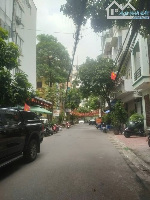 BÁN NHÀ TRUNG KÍNH CẦU GIẤY, PHÂN LÔ, ÔTÔ TRÁNH, KINH DOANH BẤT CHẤP, DT 59M2 GIÁ 15 TỶ - 3