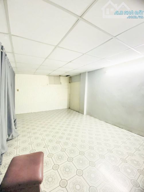 Bán nhà Lê Quang Định gần chợ Bà Chiểu - 52m2 tiện xây mới - Nhỉnh 7 tỷ - 3