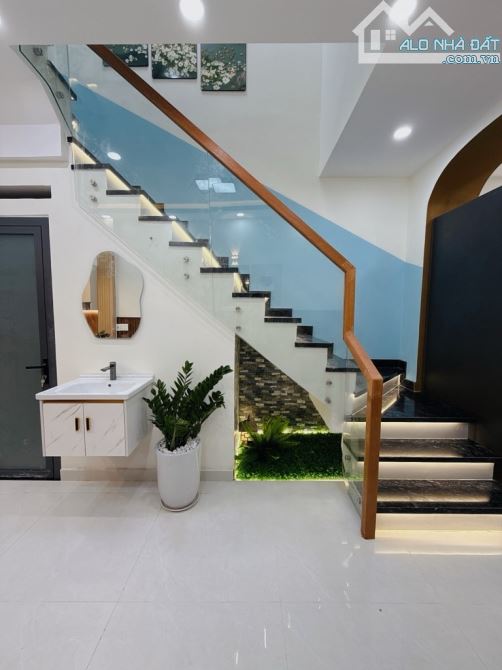 Bán nhà đẹp đầy đủ nội thất hẻm xe hơi 2 tầng đường Dương Văn Dương quặn Tân Phú - 3