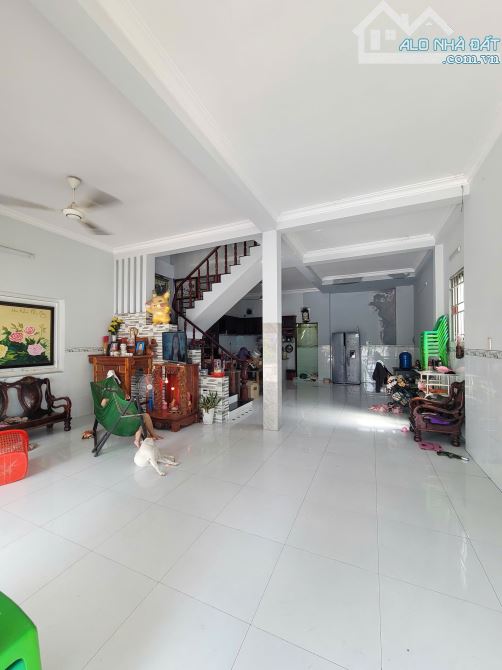 Bán nhà 1 trệt 2 lầu KDC gần VinCom550 p.Tân Đông Hiệp Tp.Dĩ An chỉ 4ty100 TL M7534 - 3