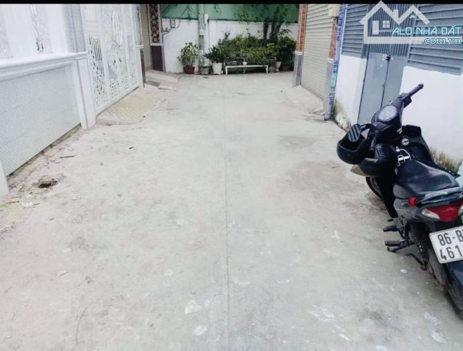 ❤️NHÀ 2 TẦNG – 64M² – THỚI TAM THÔN, HÓC MÔN – CHỈ 3 TỶ ✅ DT: 4 x 16m (64m²), sổ hồng riên - 3