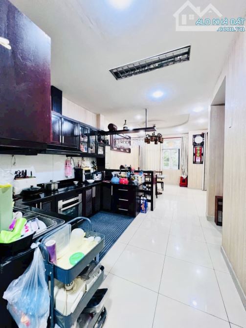 chủ bán mặt tiền khu Tên Lửa - 5x20m - 5PN - Gara ôtô - Nội thất cao cấp - 3