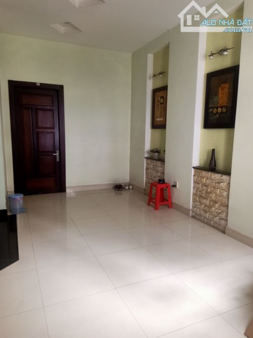 Tạ Quang Bửu quận 8 120m2 3 tầng giá chỉ 24 tỷ - 3