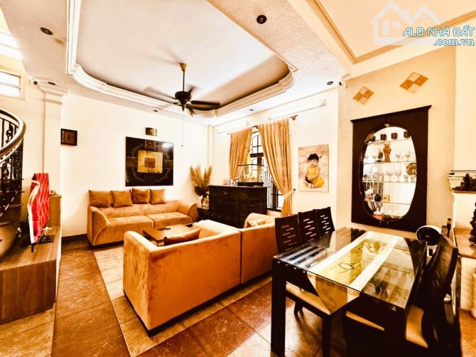 HẺM XE HƠI ĐẬU CỔNG - KHU VIP NGUYỄN VĂN TRỖI, HUỲNH VĂN BÁNH, PHAN ĐÌNH PHÙNG - GIÁP Q.1. - 3