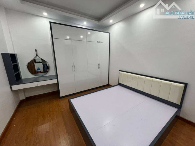 BÁN NHÀ ĐẸP AN DƯƠNG VƯƠNG - THANG MÁY - DT 32M 6T - NGÕ THÔNG - GIÁ 7.X TỶ - 3