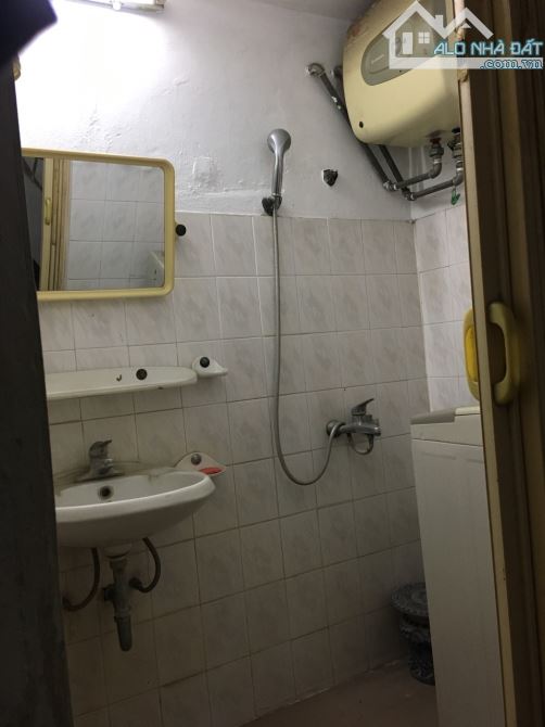 Cho thuê căn tập thể địa chất ngõ 1150 đường Láng, Láng Thượng, Đống Đa. DT 40m x 2 tầng, - 3