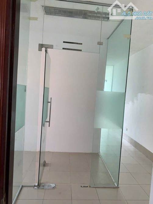 Cho thuê nhà mặt tiền an bình biên hoà 2 lầu 1 trệt có tầng hầm giá tốt chỉ 22 triệu quá - 4