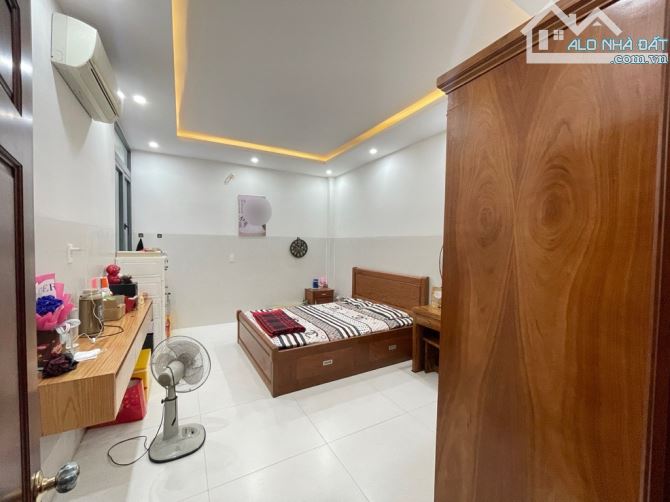 🎉🎉💥CHÀO BÁN NHÀ 3 TẦNG 3 MÊ KIÊN CỐ, FULL NỘI THẤT GỖ LIM, GỖ XOAN ĐÀO XỊN XÒ - 4