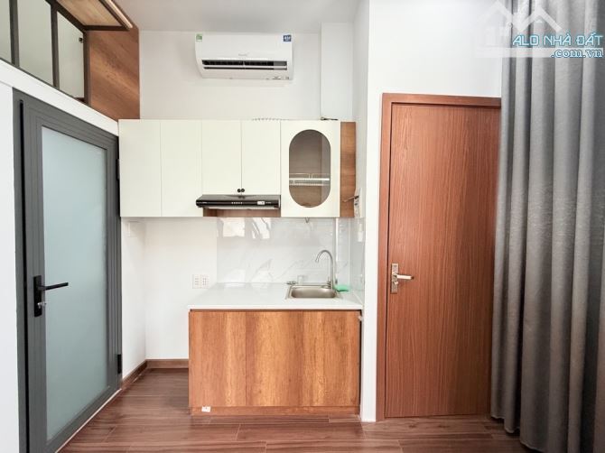 Nhà Tân Bình - CMT8 - 5 Tầng - Thang Máy - 90M2 - Thu Nhập 80 Triệu - Nhỉnh 16 Tỉ TL - 4