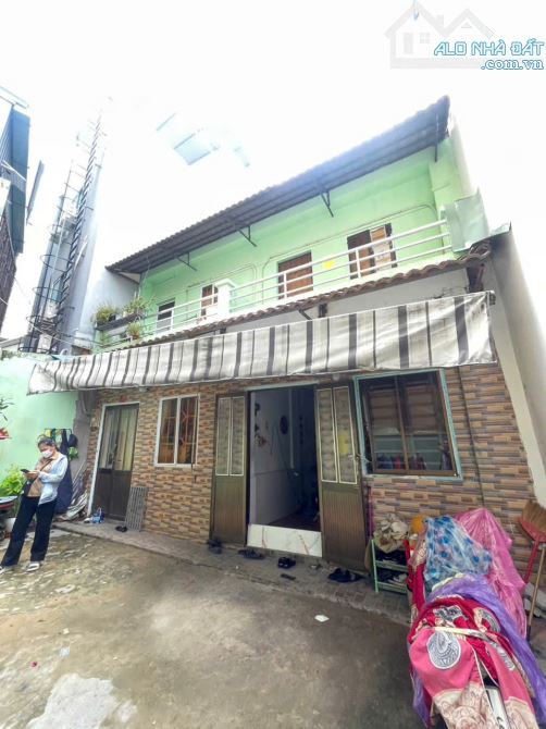 [NGANG LỚN]Bán nhà Bình Thạnh, Bùi Đình Túy, DT:8.4x12.6 trệt + 1lầu tiện xây mới khai thác CHDV - 4