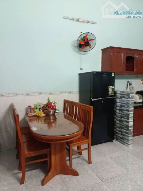 Ngộp bán căn nhà ở Tân hiệp 4 - Hóc Môn. DT 124m2, giá 800 triệu. SHR. - 4