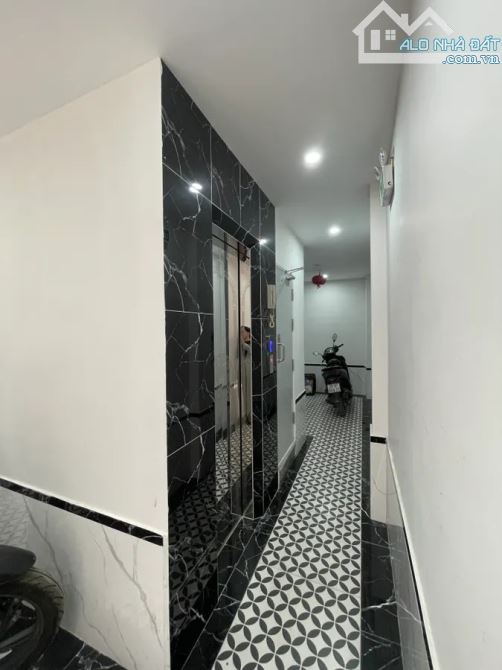 NHÀ ĐẸP TRUNG TÂM CẦU GIẤY 5 TẦNG THANG MÁY,  DÒNG TIỀN ỔN ĐỊNH , GIÁ11.5 TỶ - 4
