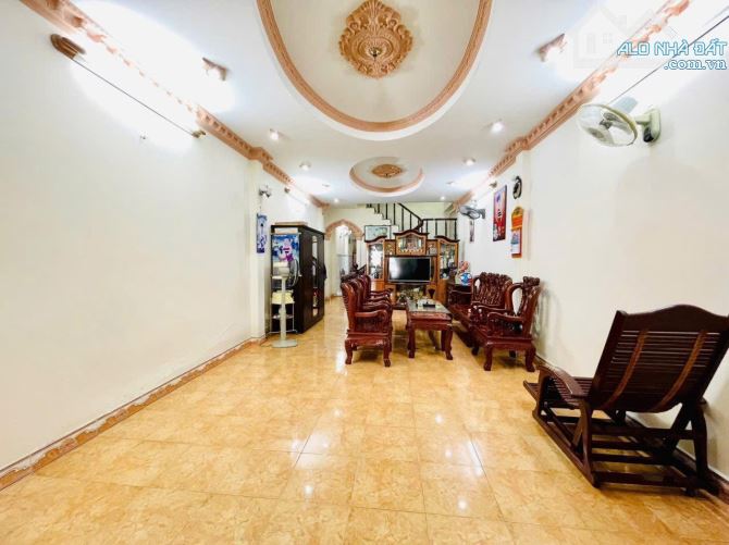 Cần bán Nhà 1 trệt 2 lầu, 2 mặt tiền – Xô Viết Nghệ Tĩnh – 125m² – Giá 14 tỷ - Vị trí vàng - 4