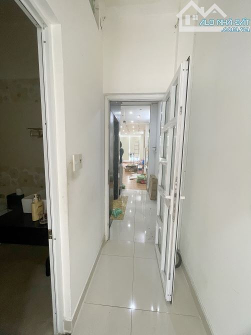 🔜🎉Cho thuê 4 tầng Gần  Nguyễn Văn Linh  - CÓ THANG MÁY - 4