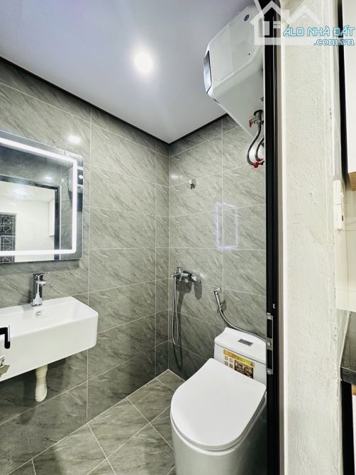 ☘️BÁN CĂN HỘ TẬP THỂ TẦNG 1 PHỐ ĐẠI LA 60M2- 02 NGỦ 01WC - VỊ TRÍ TRUNG TÂM - TIỆN ÍCH NGẬ - 4