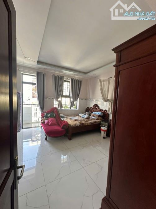 Nhà hẻm HXT 10m Minh Phụng Q11 . DT : 8 x 16m . 3 Lầu  Giá : 16.5 tỷ TL - 4