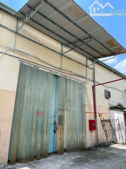 Kho 500m2 giá 77k/m2 đường xe Cont ngay KCN Sóng Thần đường Quốc Lộ 1A Thủ Đức - 4