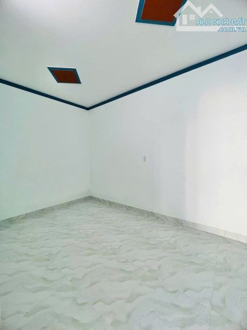 Bán nhà đẹp ở 1 sẹc Nguyễn Thị Lắng- Củ Chi. DT 224M2, Giá chỉ có 1 tỷ 120. SHR - 4
