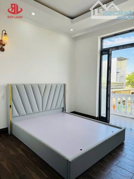 🔥 BÁN BIỆT THỰ 3 TẦNG CÁCH MẶT TIỀN Phạm Văn Đồng 50M - ĐƯỜNG Ô TÔ 6M  👉 Vị trí: kiệt ô - 4