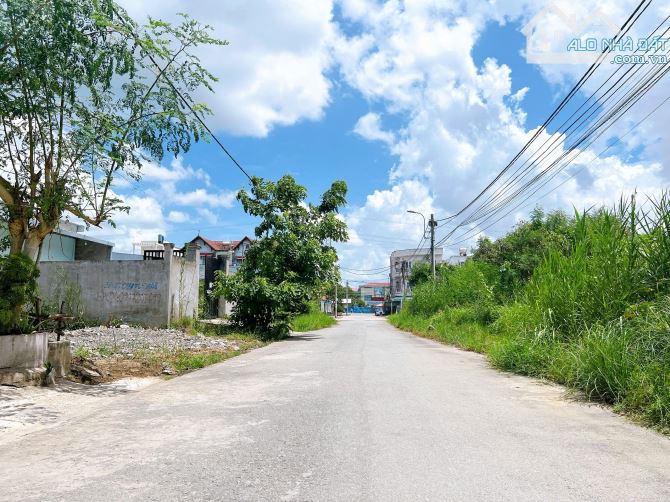 Bán lô đất nền khu 2HA Nguyễn Bình   • DT 133m2 ngang 5m, dài 26,5m • Đường chính 12m - 4