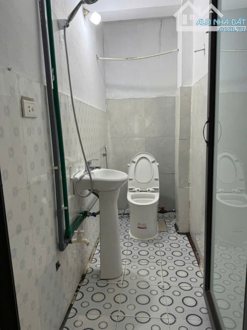 Bán nhà 2,5 tầng mặt trục chính Lãm Làng, Vân Dương, BN / Dt 90m2 MT 4,5m2 Giá 7,2 tỷ - 4