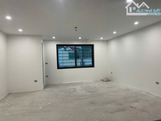 CHO THUÊ NHÀ ĐƯỜNG HỒNG TIẾN, PHƯỜNG BỒ ĐỀ, 100M2 x 6 TẦNG THANG MÁY - 4